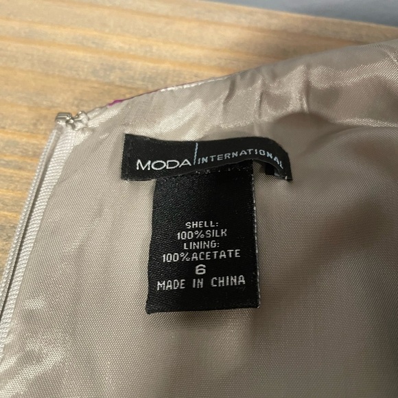 Moda International, 100% silk, Size 6 - Picture 5 of 5